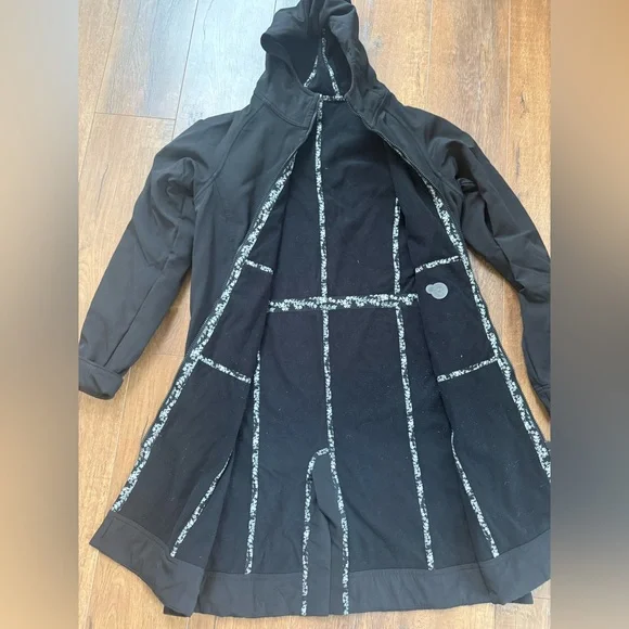 Lululemon rain coat/trench - 19” ptp - Picture 5 of 9